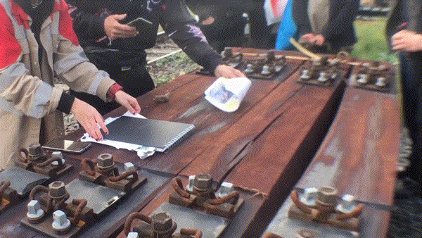 Training session on the infrastructural time / stills from video documentation / camera: Hanna Kim, cut: eeefff