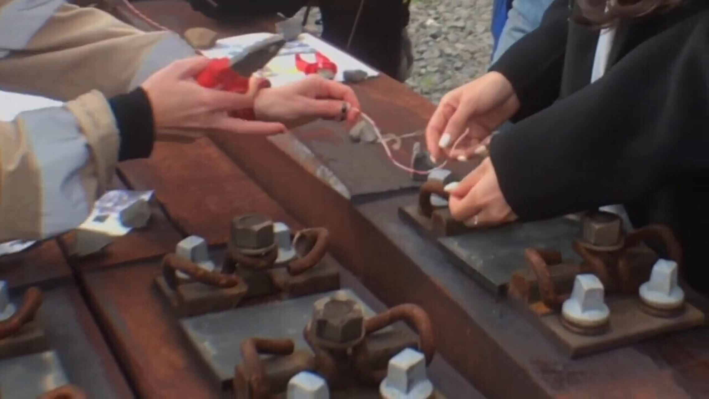 During the session / video-still / camera: Hanna Kim, cut: eeefff